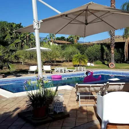 Casa Bv * Calatabiano