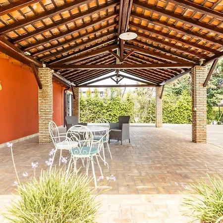 Casa Bv *