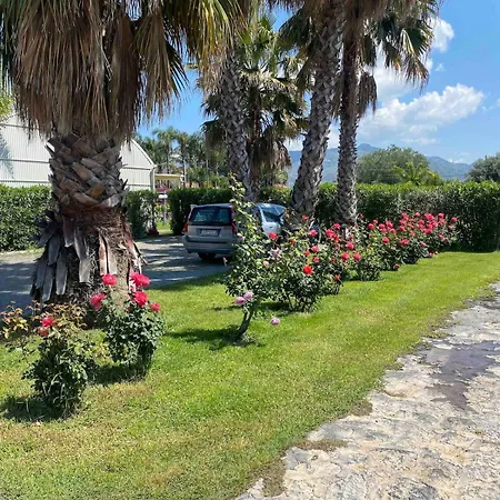 Villa Casa Bv *